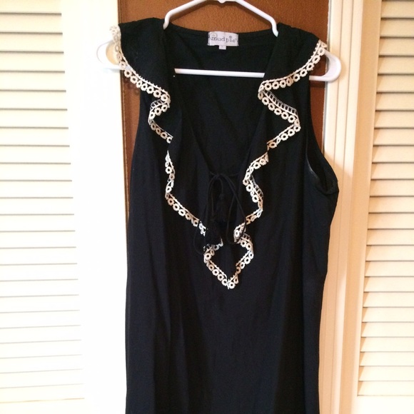 Adorable mud pie coverup. Never been worn. - Picture 1 of 3