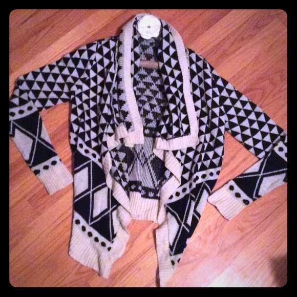 Charlotte Russe Aztec Print Sweater