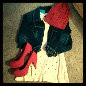 PRICE DROPPED!! NWT Torrid Pink Studded Top