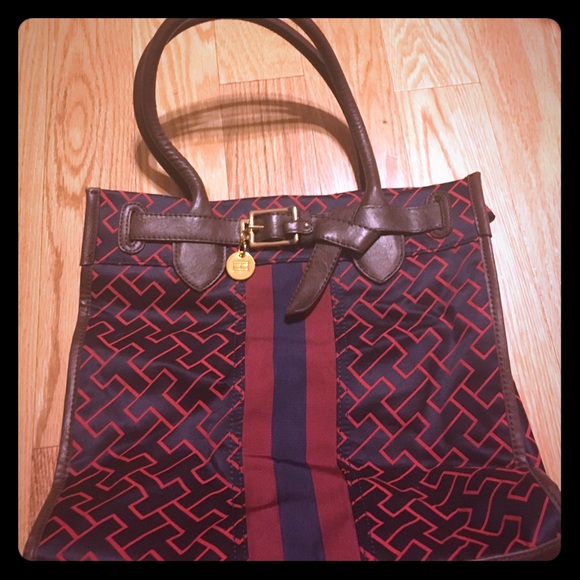 Authentic Tommy Hilfiger purse