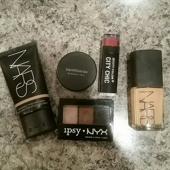 Nars/nyx/ bare minerals bundle