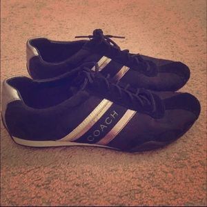 Authentic coach sneakers🎀