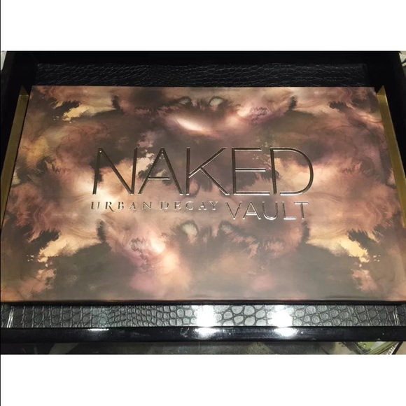[[SOLD!!!]] *REDUCED!!* Urban Decay Vault 2 - Picture 3 of 3
