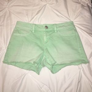 ✨PRICE DROP✨NWOT Mint Green Shorts