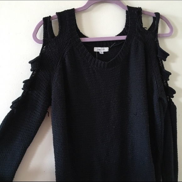 Black 90's Grunge Sweater
