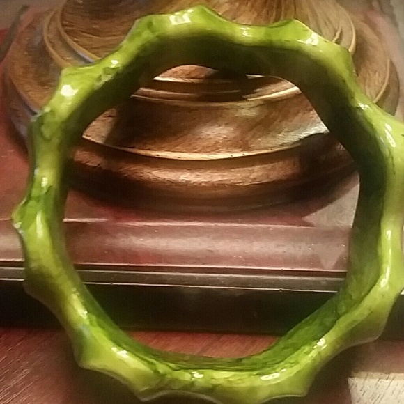 Jewelry - Picture 3 of 4