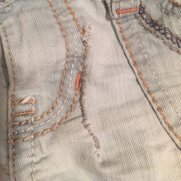 Shorts - Picture 4 of 4