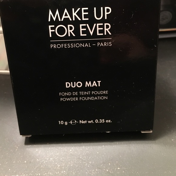 Makeup Forever Duo Mat