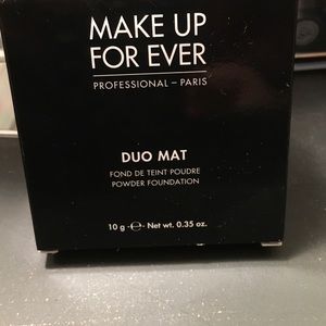 Makeup Forever Duo Mat
