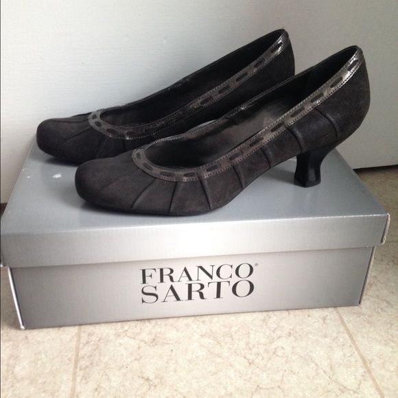 Franco Sarto suede charcoal grey kitten heels