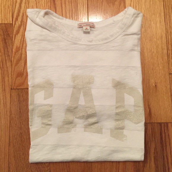 Gap Tee XS - Picture 1 of 4