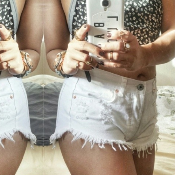 White F21 button down shorts