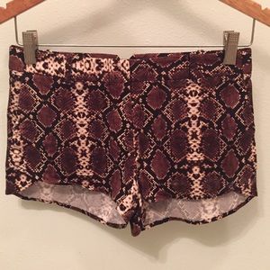 BCBGMaxazria Python printed shorts