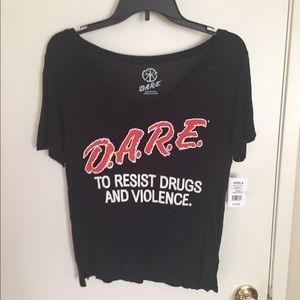 Retro "DARE" tee😎