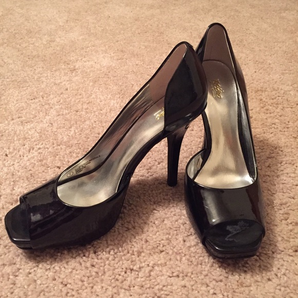Mossimo Black 3 1/2" Heels