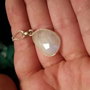 Sterling silver and Moonstone pendant and chain