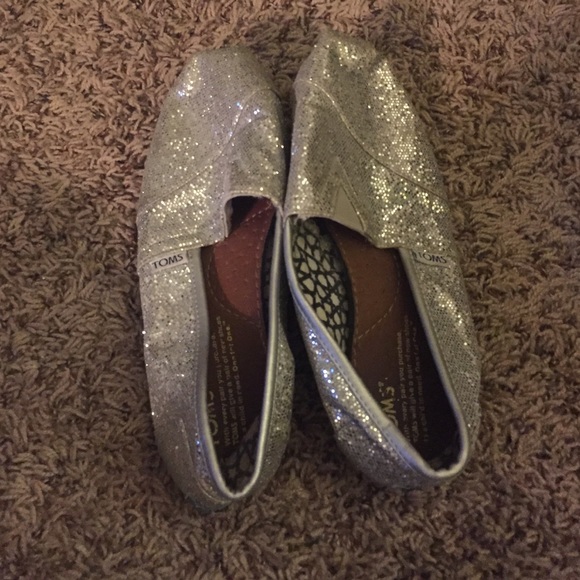 Silver sparkly toms