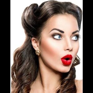 ⚪️⚫️KENRA PLATINUM SERIES WORKING SPRAY #14⚪️⚫️