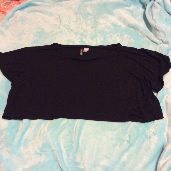 Oversized crop top from H&M