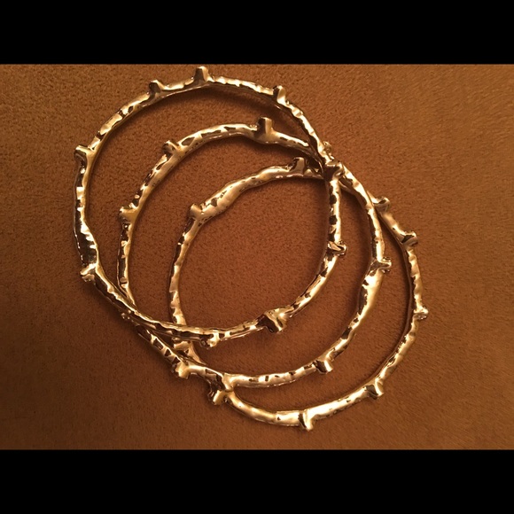 Bracelet bangles