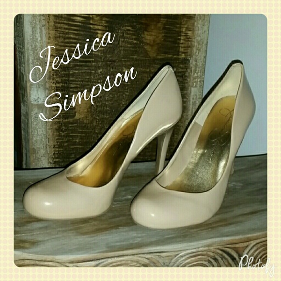 FINAL!! $10 Jessica Simpson nude patent heels
