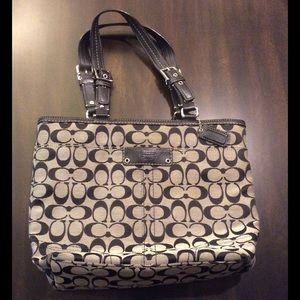 Coach Tote Authentic