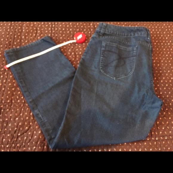 CHICO'S platinum Denim Size 16 Short