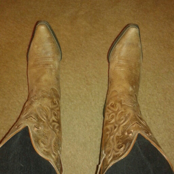 Justin cowboy boots
