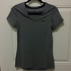 Nike Pro V-neck Tee