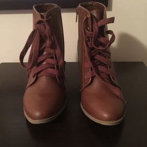 Brown granny boots with side zipper