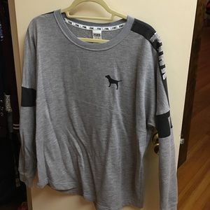 VS Pink Gray Crew 💕