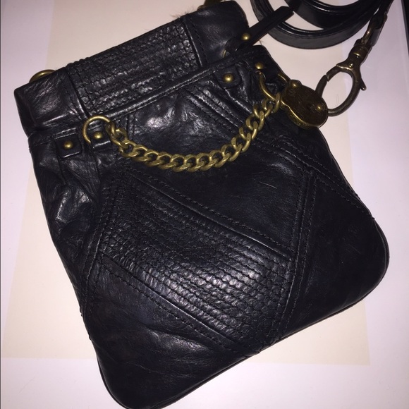 Juicy Couture Bags - Juicy Couture Black Crossbody Bag Juicy Couture Bags - Juicy Couture Black Crossbody Bag