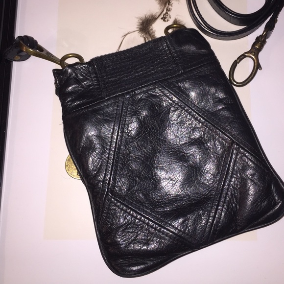 Juicy Couture Bags - Juicy Couture Black Crossbody Bag Juicy Couture Bags - Juicy Couture Black Crossbody Bag