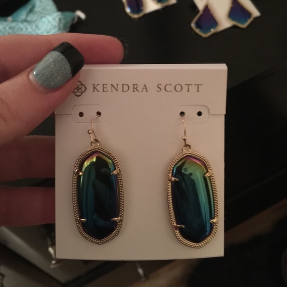 KENDRA SCOTT EARRINGS