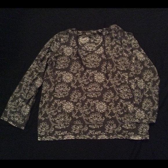 Women's hooded top size-Large price-8.00