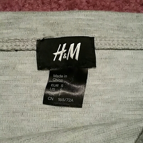 H&M grey skirt - Picture 2 of 2