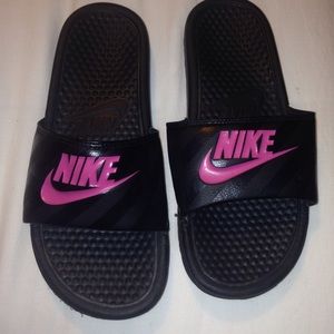 Nike women's slides