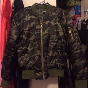 Camo bomber jacket