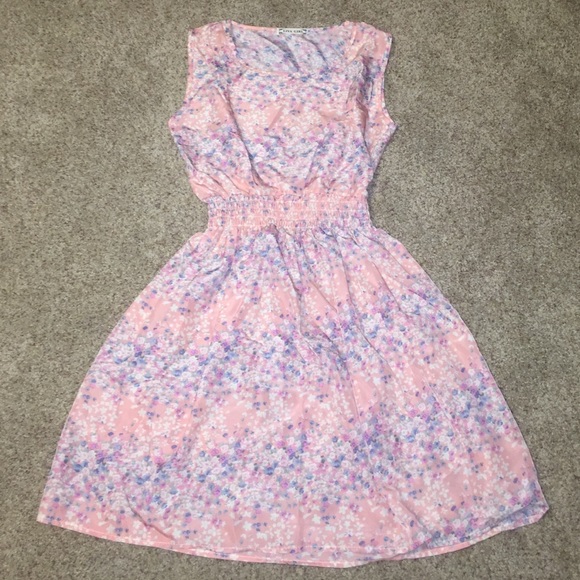❌SOLD ❌Light pink floral dress