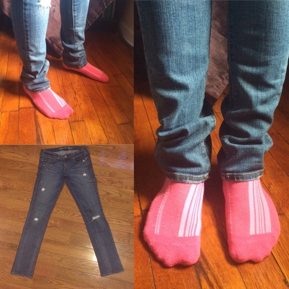 American Eagle ripped jeans