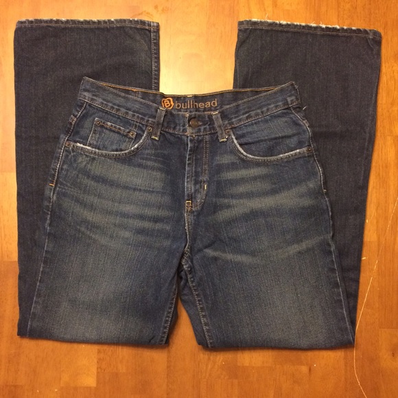 Bullhead Loose Bootcut Jeans