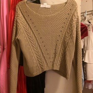 knit cropped sweater