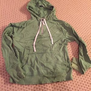 Iowa Hawkeyes green sweatshirt