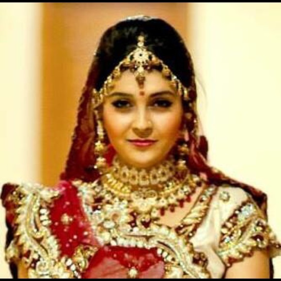 Meet your Posher - Gauri! - Picture 3 of 3