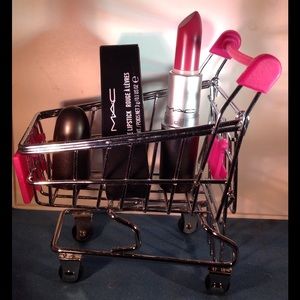 MAC GLAZE LIPSTICK-TOTAL WOW-nib