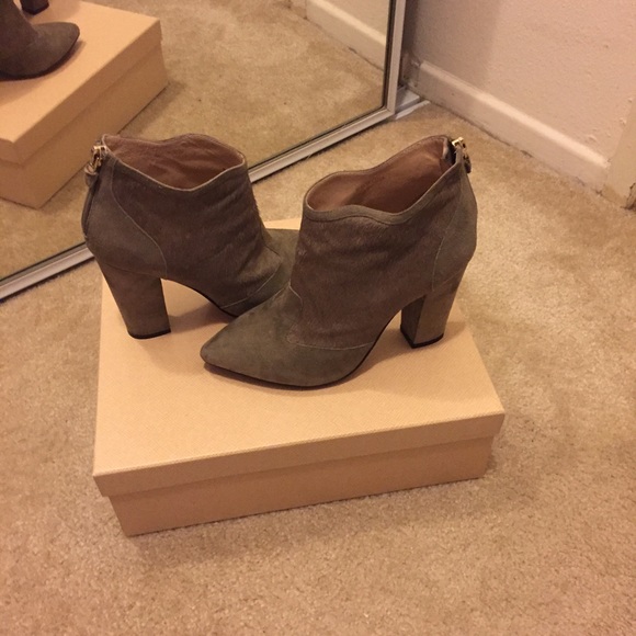 Lola Cruz Pony Hair Booties