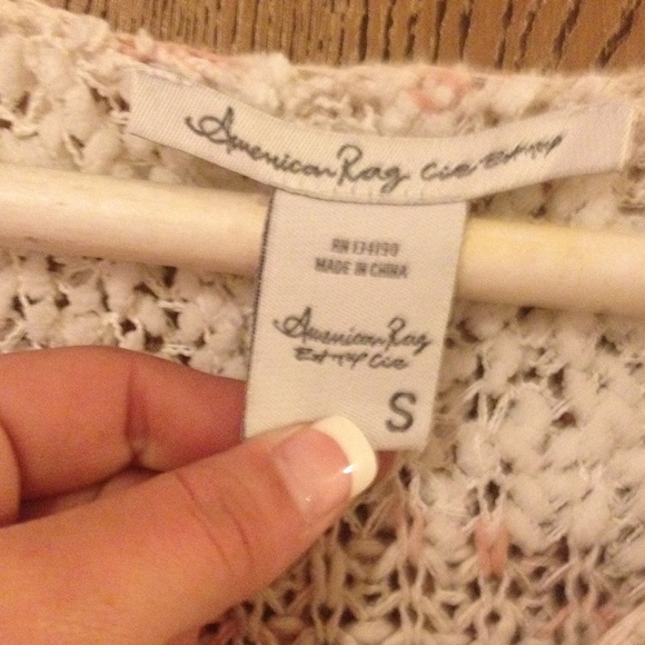 American Rag sweater. Worn one time, for an hour. - Picture 3 of 4