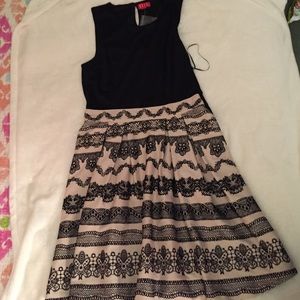 ELLE dress Never worn!!!!