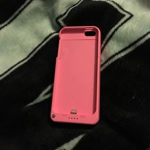 Charging iPhone 5 case