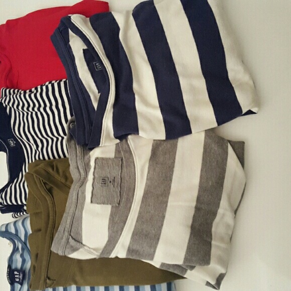 6 Gap tops, gently worn